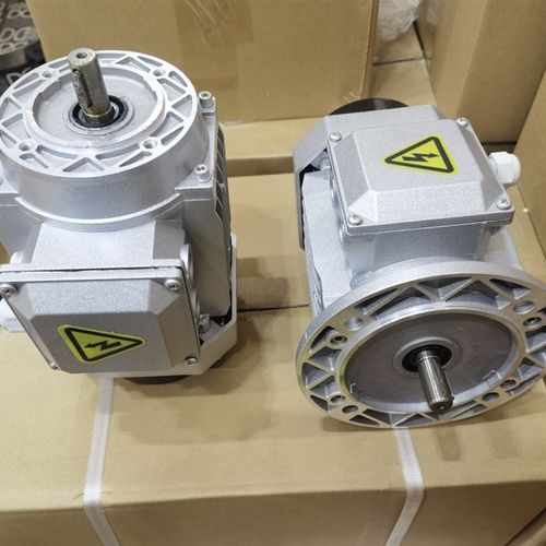 NMRV30 40 50 63 75 90 110 130 150铝壳减速机RV蜗轮蜗杆减速器