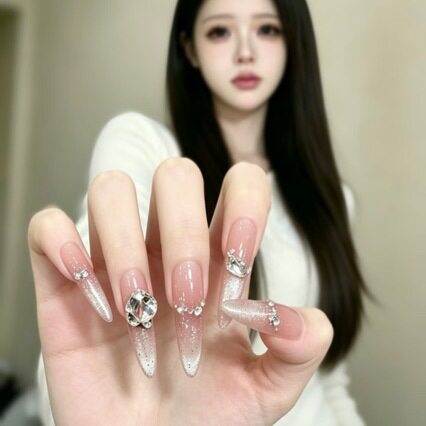 【冰美式】纯手工钻石穿戴甲裸色美甲贴片显白富家千金风指甲装饰
