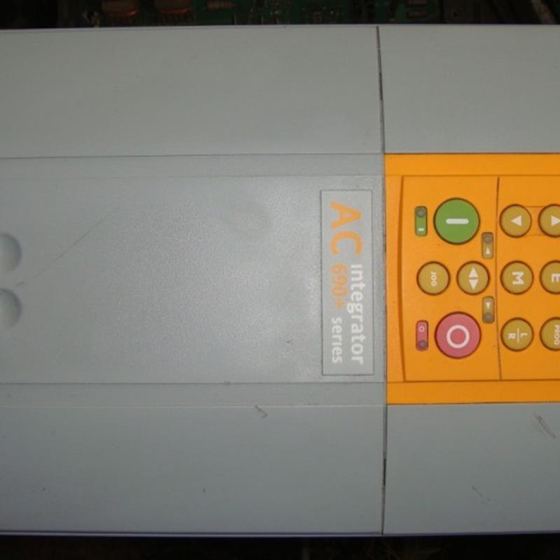 议价690PC/0075/400/0011/UK  变频器690C 7.5KW