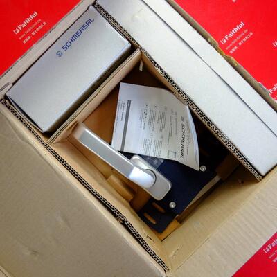 议价Schmersal 101175491 施迈赛安全开关 AZM 161-STS30-06