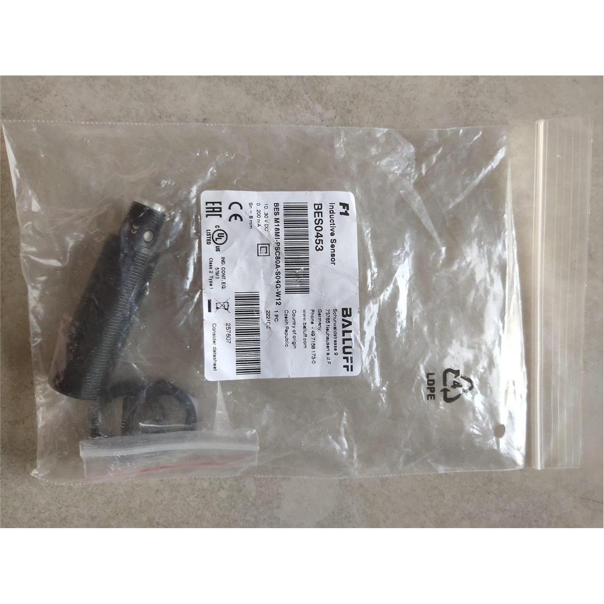 议价A111 BALLUFF巴鲁夫 BES0453 接近开关 BES M18MI-PSC80A-S