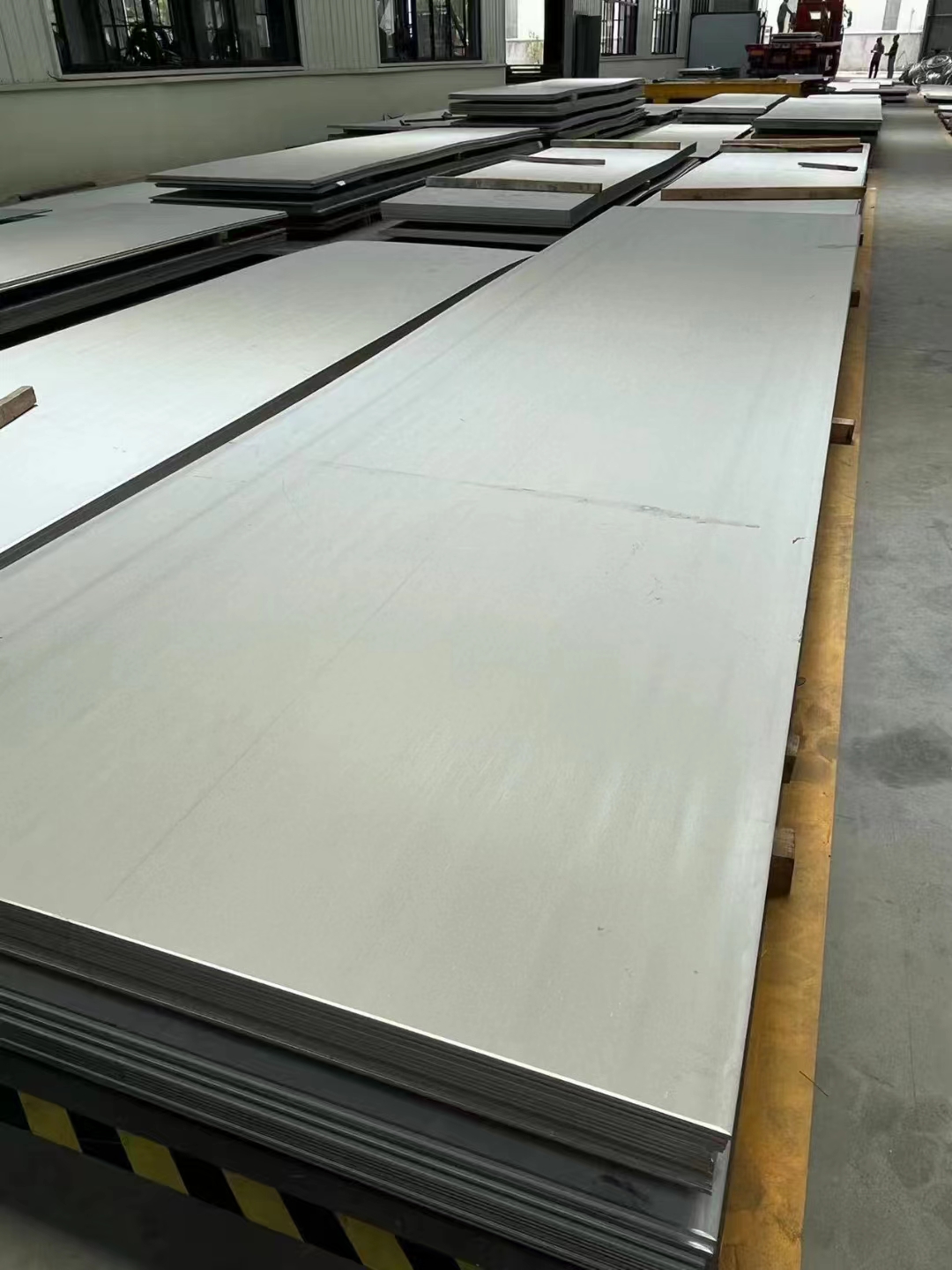 专业供应日本冶金2205不锈钢板 高强度耐腐蚀SAF2205双相不锈钢板