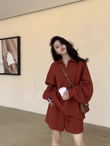 胖mm大码翻领卫衣+短裤运动套装女款加肥300斤早秋宽松休闲两件套
