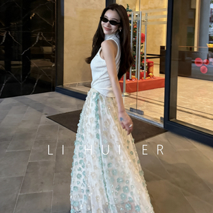 一念26年夏上新轻奢优雅绝美气质立体花显瘦半身裙w601