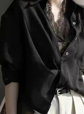 一念轻奢扭结单口袋不规则衬衫+蕾丝叠穿背心套装8669J48