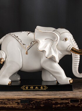 陶瓷吉祥如意吸水吸财大耳招财大象摆件一对轻奢玄关办公桌摆设品