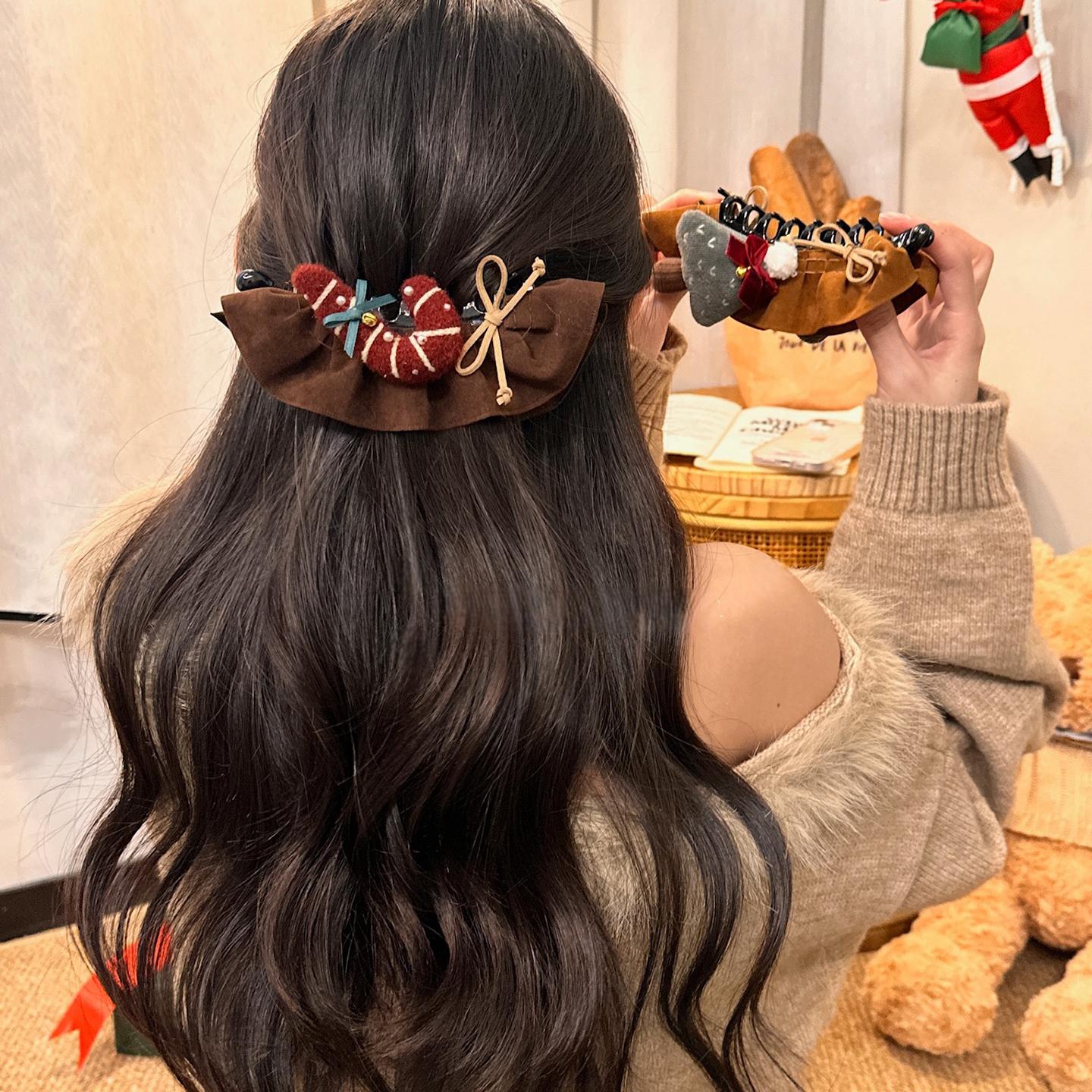 毛绒圣诞树香蕉夹女2025新款高级感气质扭扭夹竖夹后脑勺高马尾夹