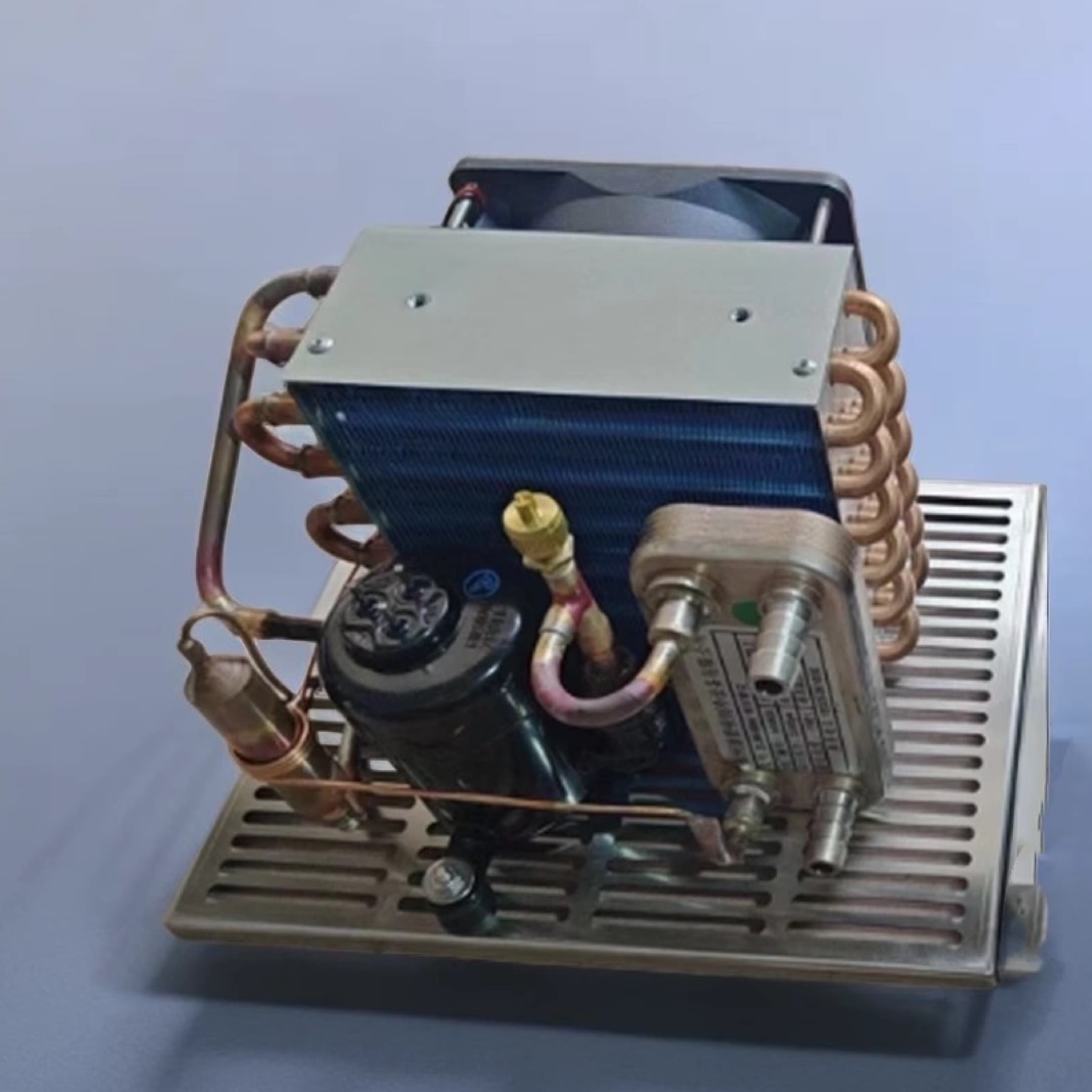定制12V 24V 松下微型压缩机冷却机直流变频便携设备空调制冷机组