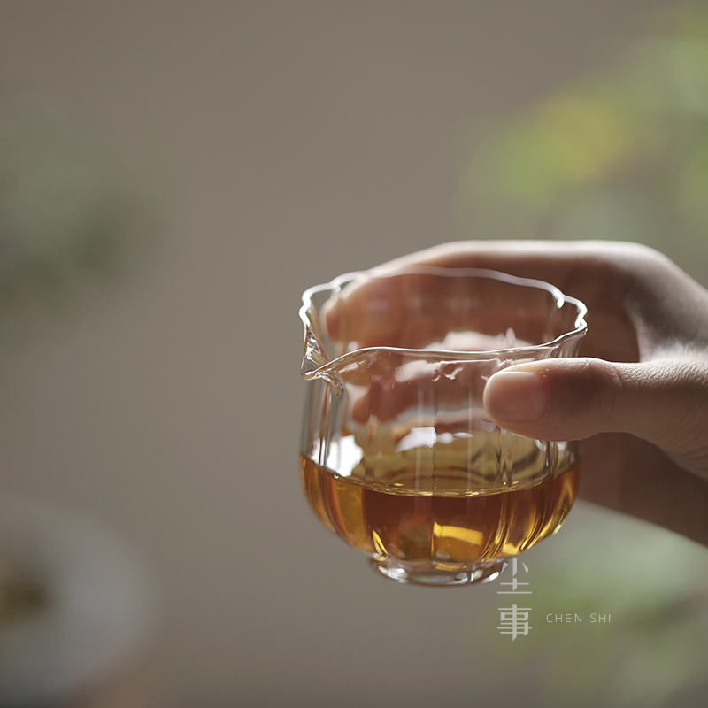 日式手工耐热透明玻璃泡茶公道杯梅花分茶器匀杯加厚茶海功夫茶具