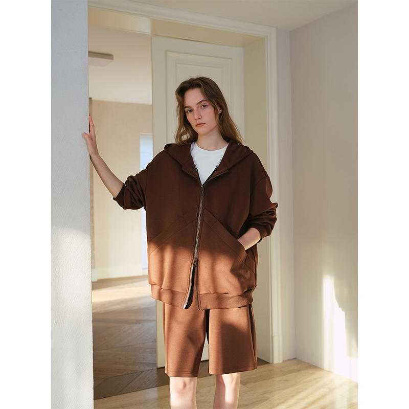 【商场同款】JEEN26春摩卡棕空气棉连帽外套拉链卫衣休闲宽松外套,女装/女士精品,卫衣/绒衫,淘宝优惠券,粉丝福利购,淘宝优惠卷