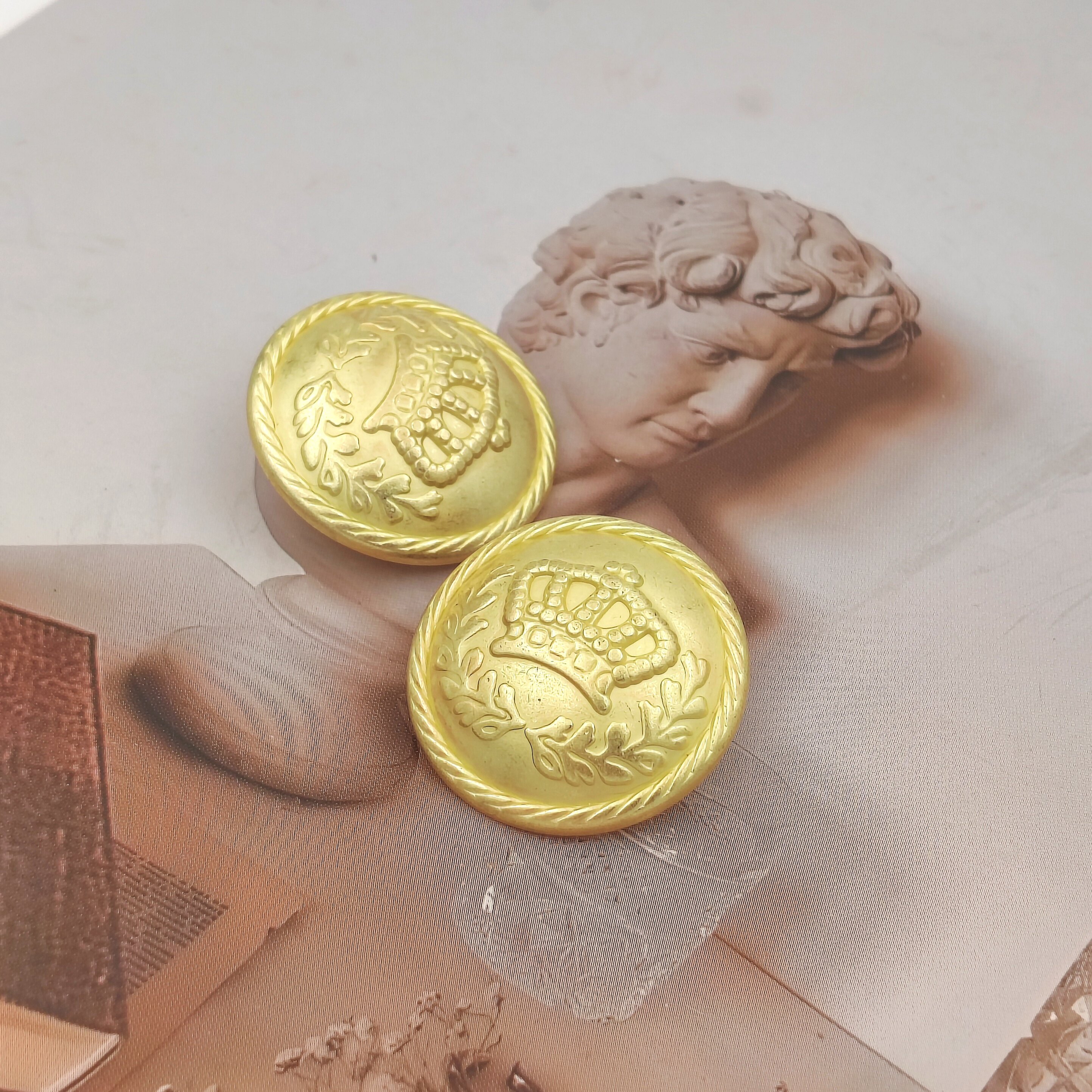 复古百搭英伦风皇冠麦穗空心扣子