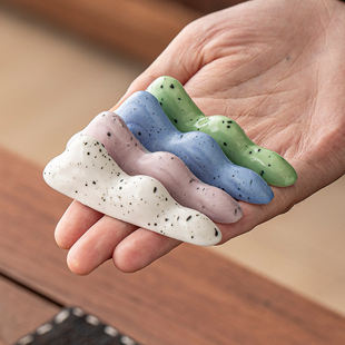 山峰搁置架笔搁茶枕茶夹针勺托筷子支架笔针盖置陶瓷微景观山茶宠