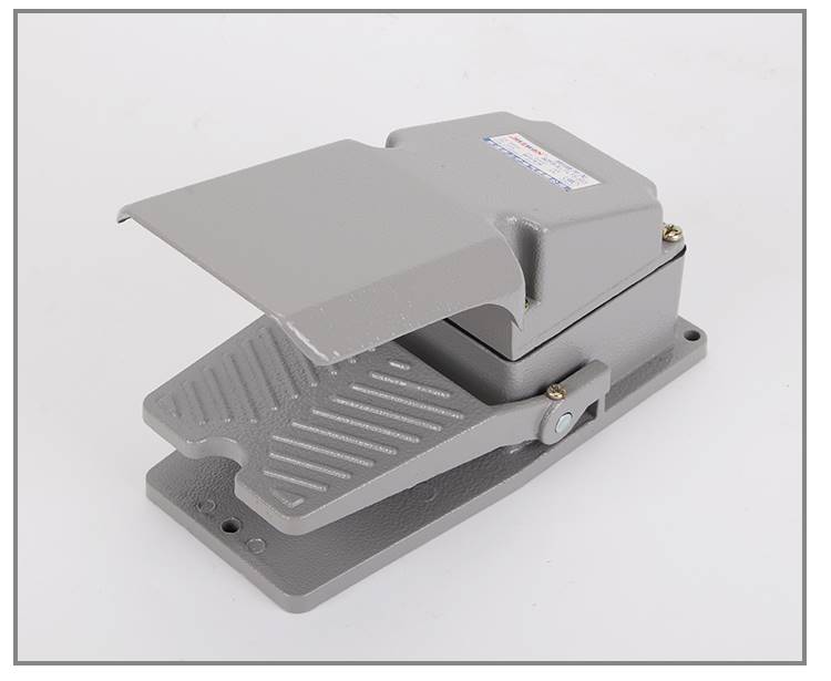 脚踏开关TFS-302/LT4脚踏板控制开关铝壳机床配件脚踩冲床 银接触