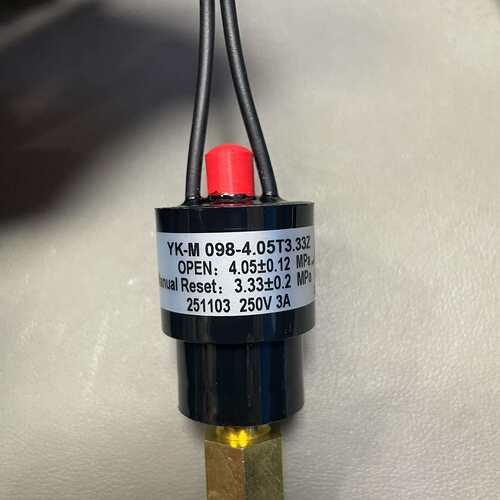 可维修江苏曼淇威YK-M 098-4.05T3.332压力开议价