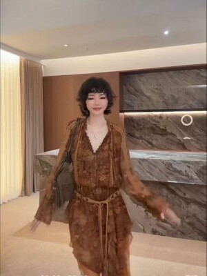 2026新款超好看独特漂亮裙子女夏高级气质长裙收腰法式薄纱连衣裙