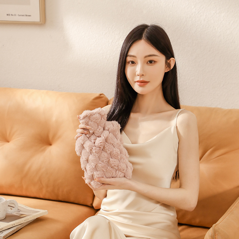 热水袋暖水袋注水加厚大号敷肚子暖被窝暖腰可爱毛绒女学生暖手宝