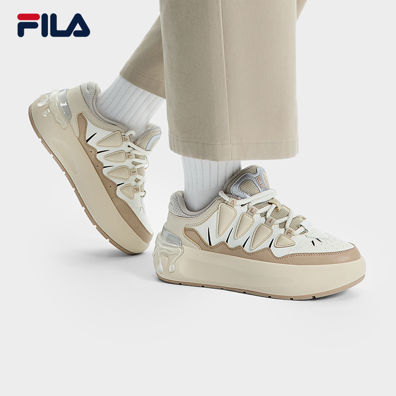 FILA斐乐女子休闲摩登板鞋