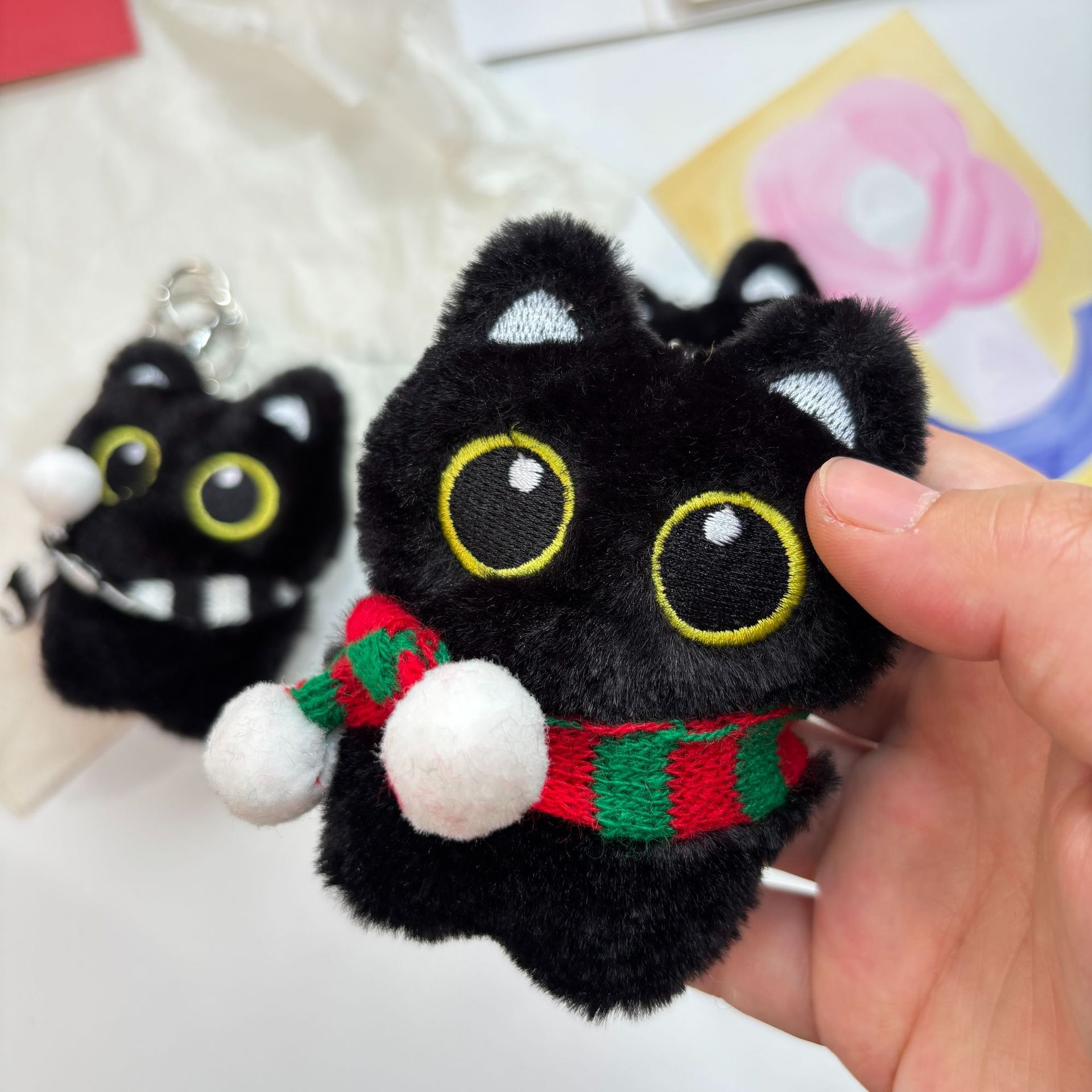 可爱毛绒大眼黑猫玩偶公仔挂件少女挂坠包包挂饰黑煤球钥匙链diy