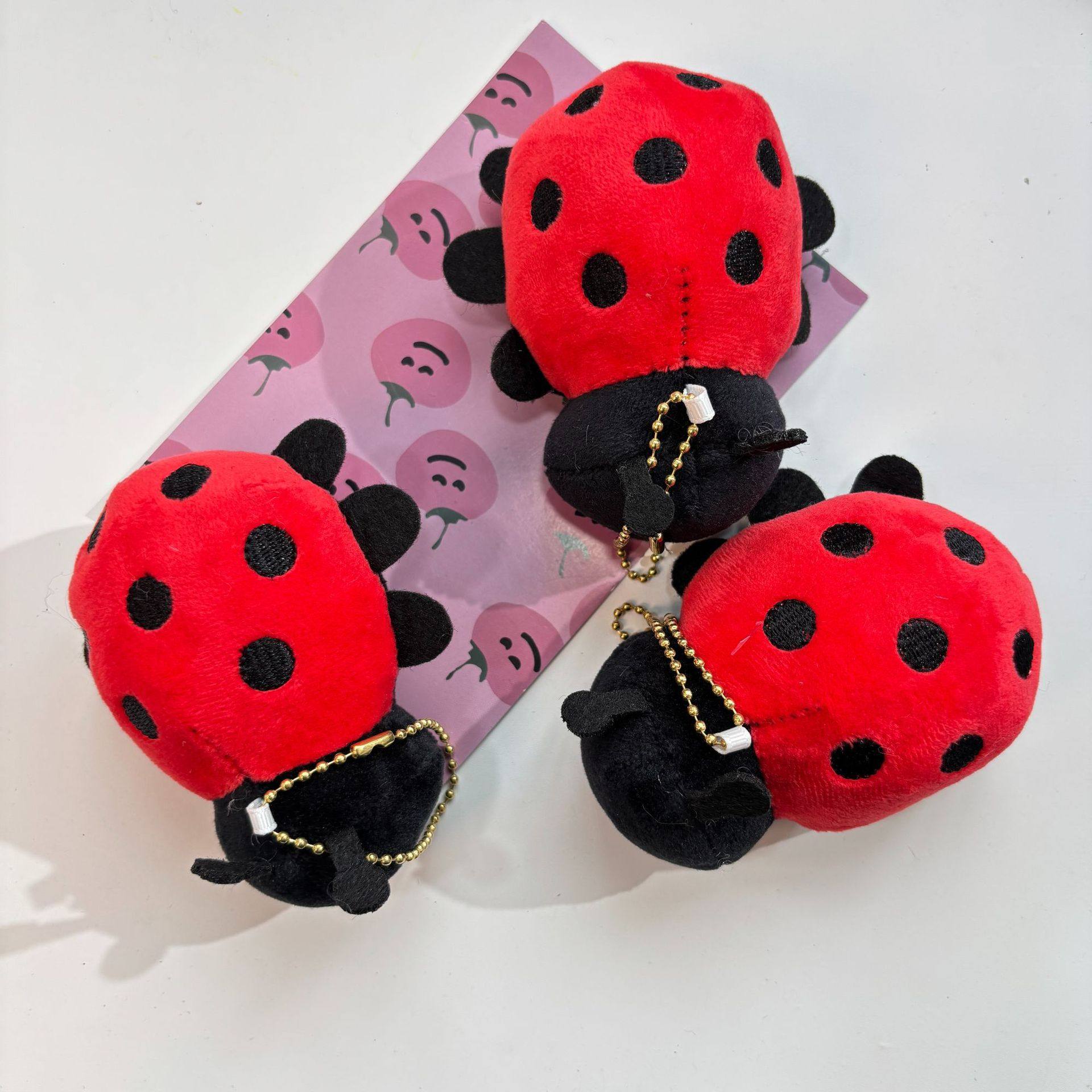玩偶昆虫瓢虫系列毛绒玩具公仔深红瓢虫可爱毛绒钥匙扣背包挂件,玩具/童车/益智/积木/模型,毛绒/玩偶/公仔/布艺类玩具,淘宝优惠券,粉丝福利购,淘宝优惠卷
