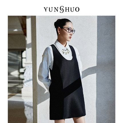 YUNSHUO允硕2025秋秋新品时尚百搭圆领背带裙女背心连衣裙566412