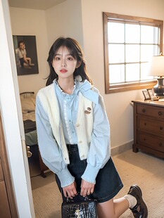 搭配蝴蝶结衬衣一整套小个子 奶fufu套装 女秋季 新款 针织马甲开衫