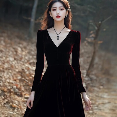 法式赫本风年会晚礼服裙高端轻奢小众合气质名媛长袖金丝绒连衣裙