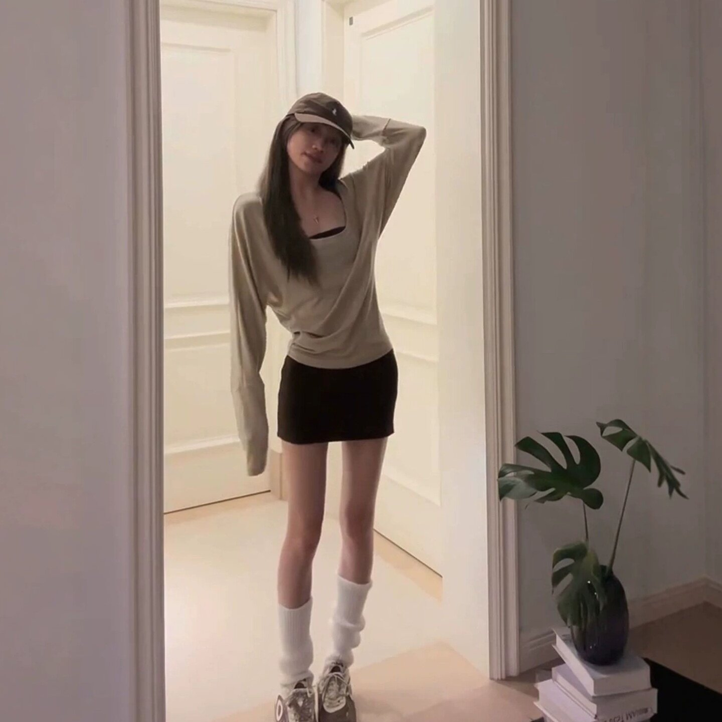 甜辣妹罩衫薄纱上衣女春夏独特绝美小套装吊带包臀连衣裙漂亮穿搭