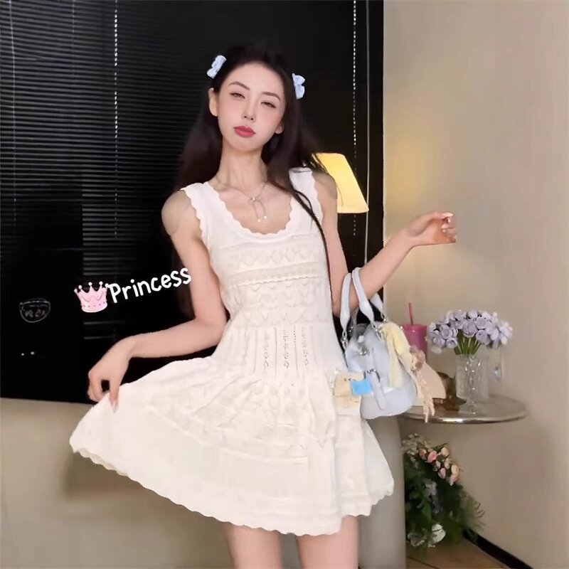 春日圆舞曲法式针织白色镂空吊带背心连衣裙女夏小个子收腰无袖裙