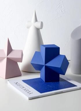 现代创意几何体儿童房样板间男孩房间书房卧室床头柜桌面摆件