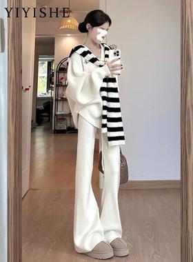 白色加绒微喇卫裤女2025秋冬新款高腰休闲运动垂感不贴腿喇叭裤子