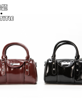 复古单肩斜挎手提包枕头包铆钉设计亮面小方包 无题notitle