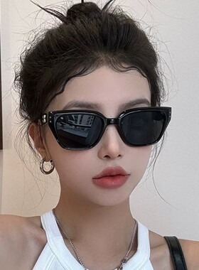 猫眼墨镜女款高级感显脸小2026方圆脸黑色复古欧美风太阳眼镜防晒