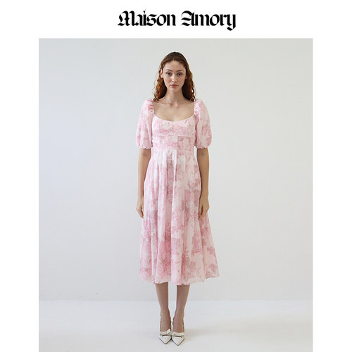 MAISON米色底粉色玫瑰庄园连衣裙