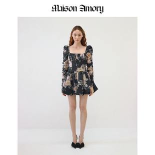长袖 黑底月光玫瑰印花LS Giselle MaisonAmory 高腰迷你花苞裙
