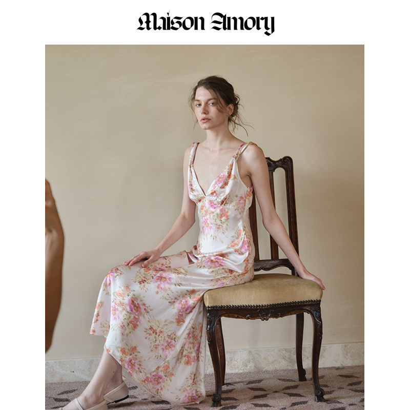 Maison灰绿底粉玫瑰及踝连衣裙