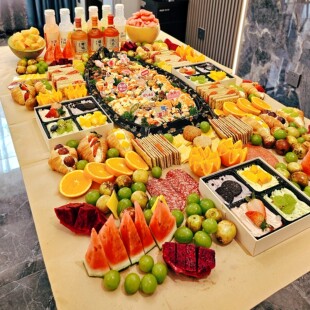 露营聚会聚餐隔油一次性桌布防水防油免洗餐桌懒人神器牛皮纸油纸