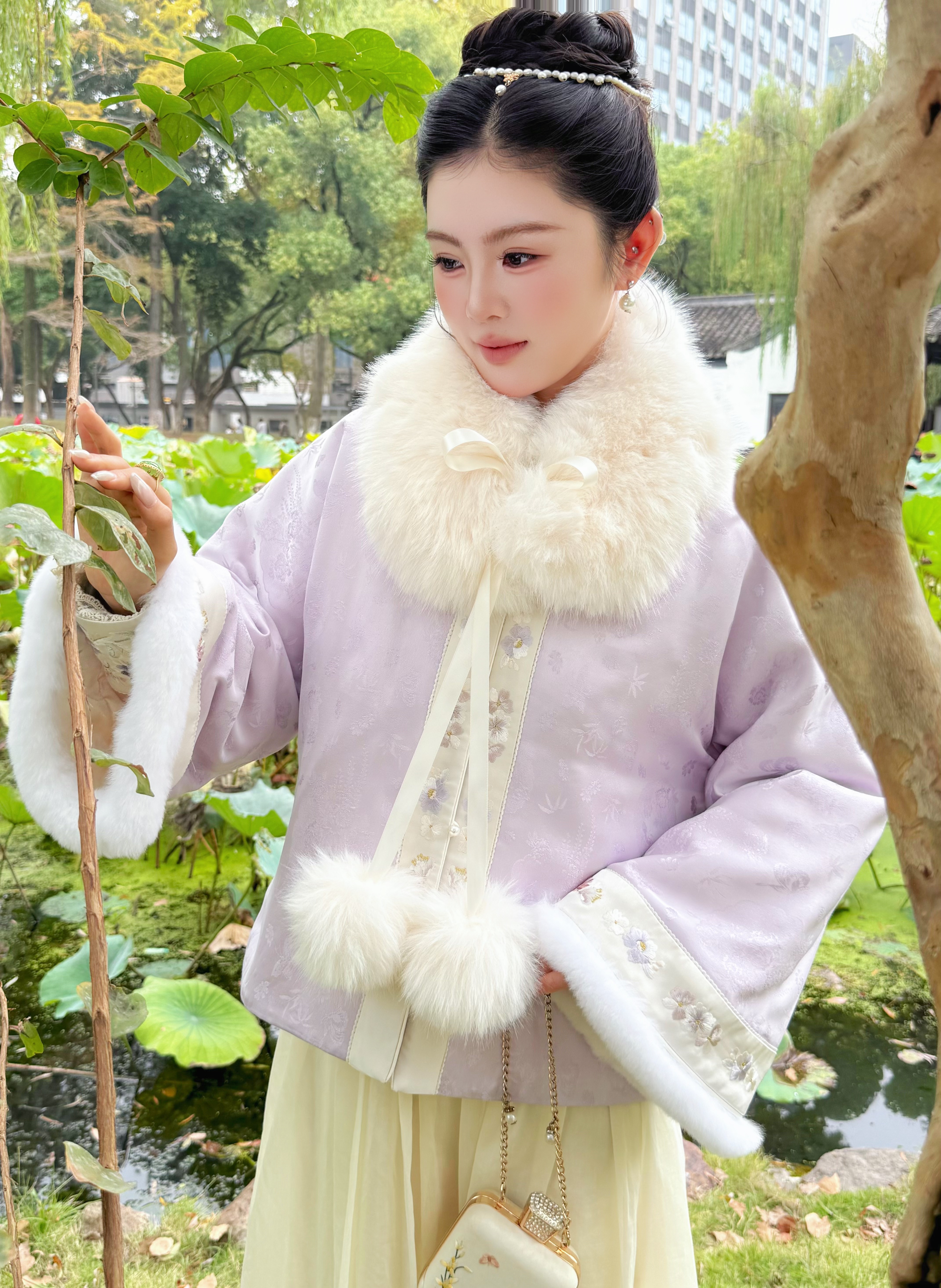 梦回故里｜秋冬百搭温柔纯色厚款保暖舒适毛毛围巾人造狐狸毛围脖