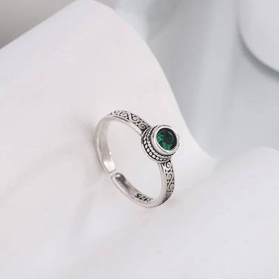 New in 925 Sterling Silver Green Zircon Woman Rings Luxury J