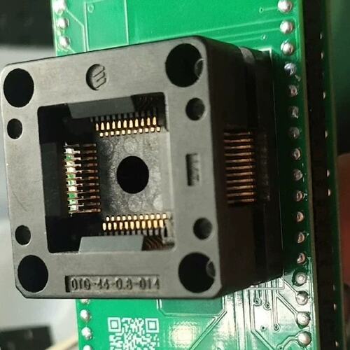 议价艾科 DIL44TQFP44－1 ZIF 70－0076二可维修