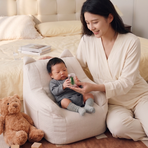 宝宝婴儿喂奶专用儿童懒人小沙发