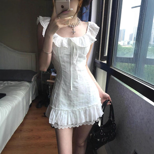 白色法式吊带连衣裙夏女2026新款小个子短款收腰显瘦初恋小白裙子