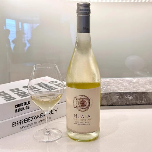 新西兰马尔堡 Nuala 纽埃拉长相思干型白葡萄酒黑皮诺750ml