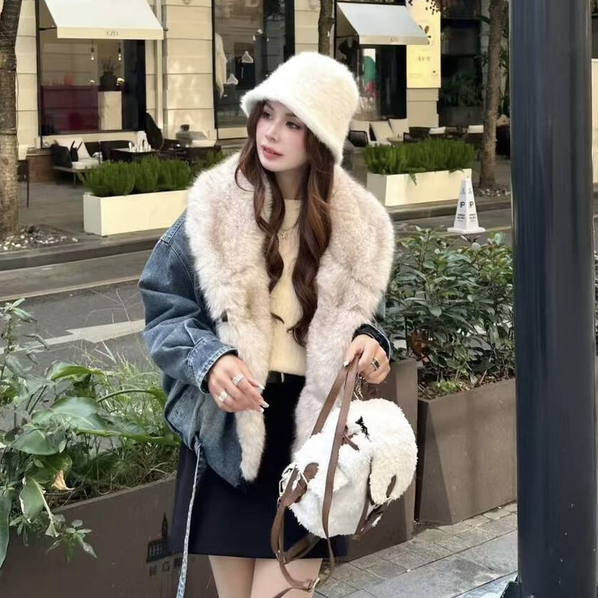 云朵韩系重工拼接大毛领设计感加绒牛仔短外套L619