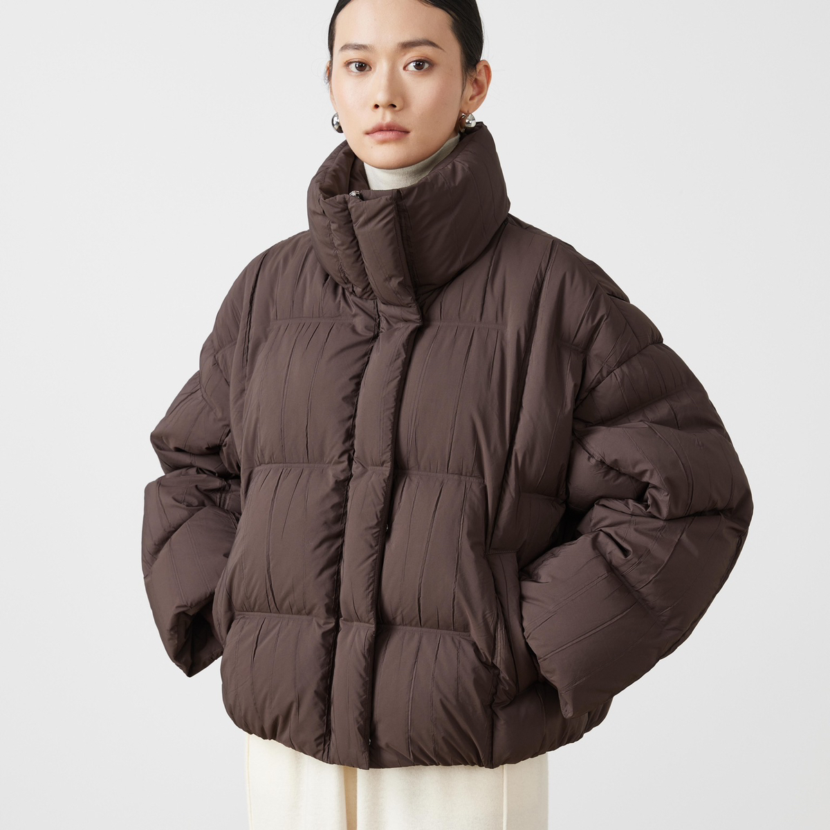 云朵冬上新立领净版廓形保暖羽绒服外套306-6142