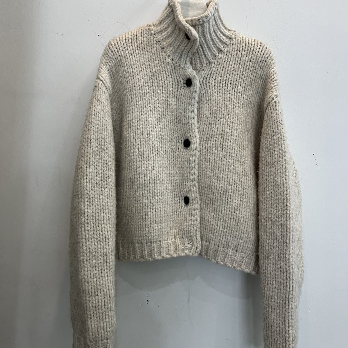 云朵家可翻领粗线开衫复古风可翻领粗线开衫宽松短款毛衣W25C220B