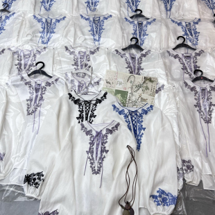 云朵26年夏上新南法奢贵钉珠刺绣度假风系带亚麻小衫 云X832 YS2