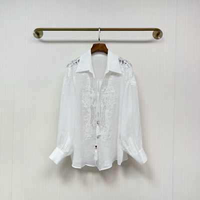 云上新重工定位蕾丝镂空v领苎麻衬衫(不含任何配件+下装)CY26114