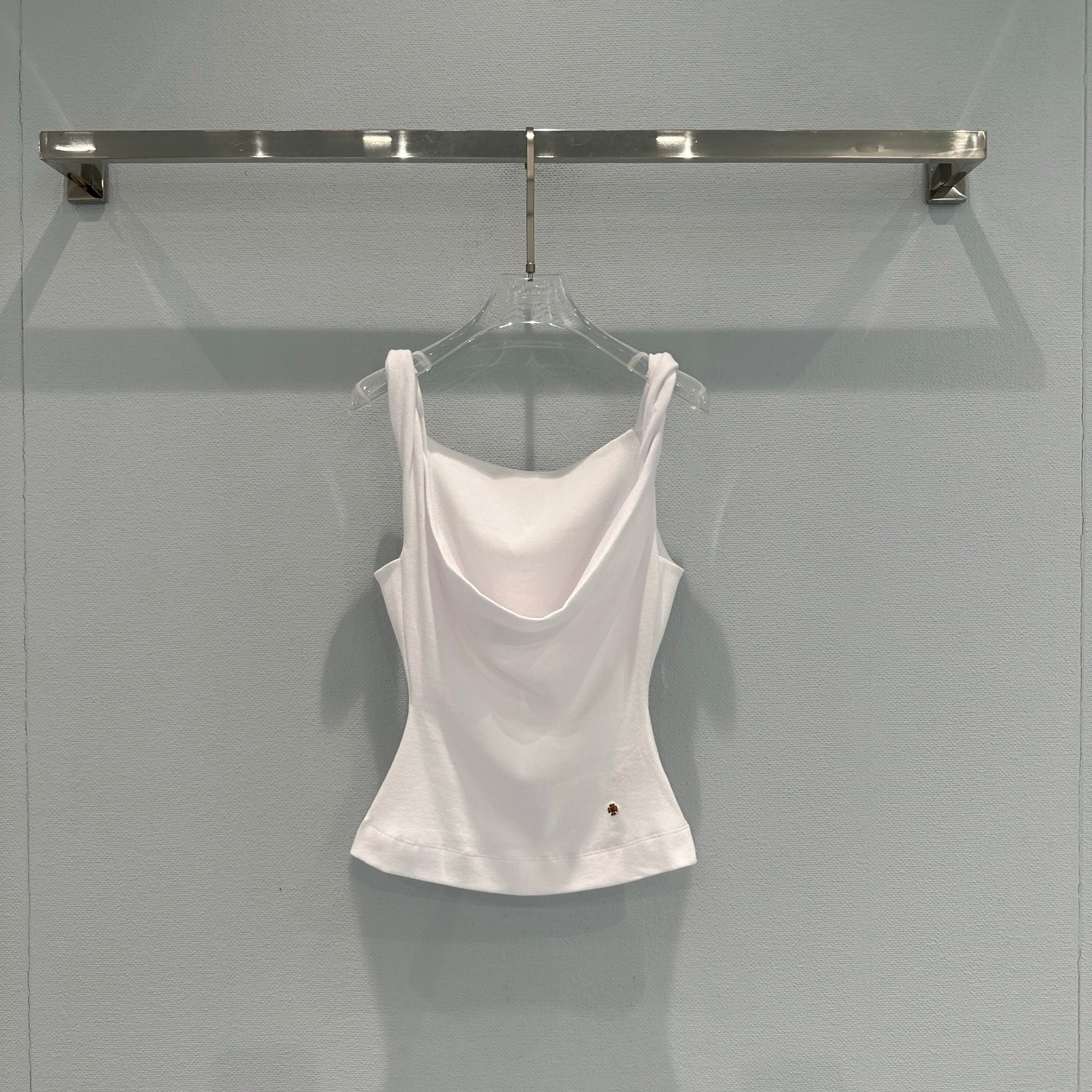 云朵设计26年早春纯欲白月光一字肩纽结修身吊带背心Y云M26011667,女装/女士精品,毛衣,淘宝优惠券,粉丝福利购,淘宝优惠卷