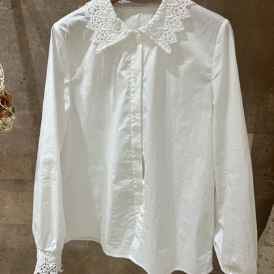 云朵26年春款气质翻领纯色花边衬衫58035