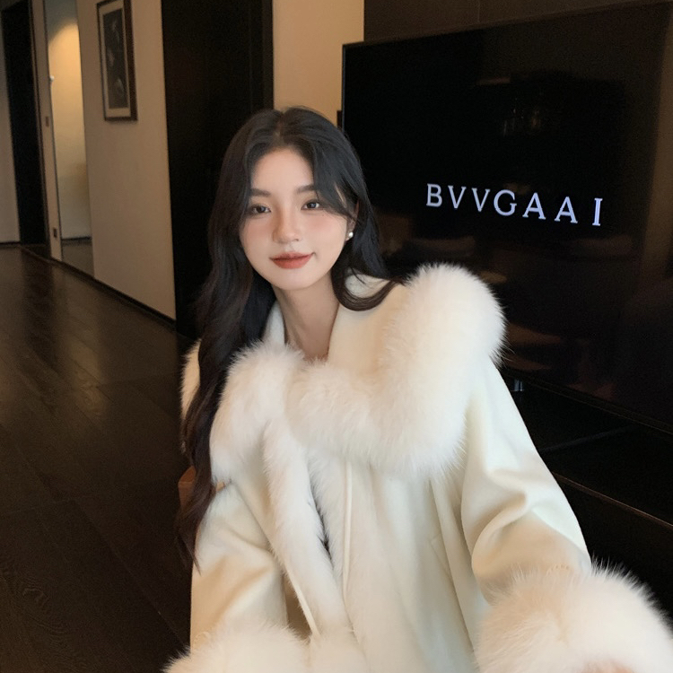 云朵绒羊毛外套(配可拆卸狐狸毛袖)(含100狐狸毛)S-ZZ38099